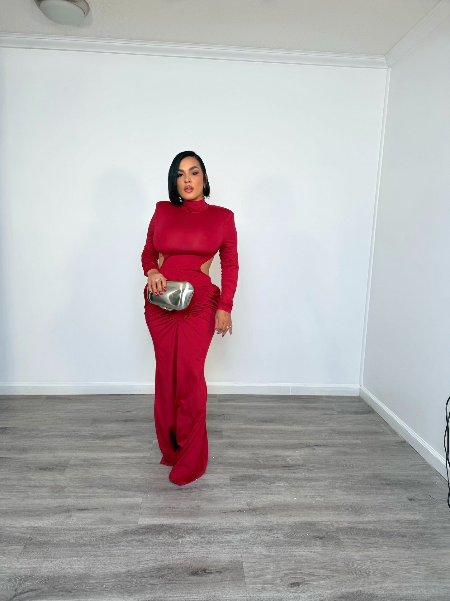 VESTIDO SCARLET BACKLESS